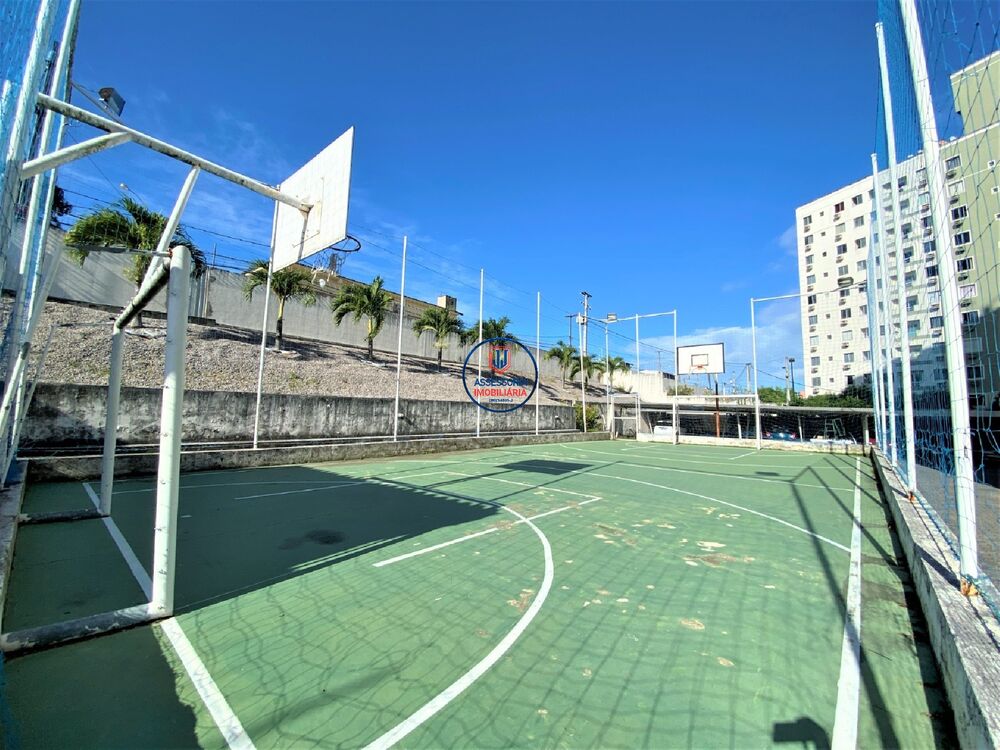 Apartamento à venda com 2 quartos, 77m² - Foto 3
