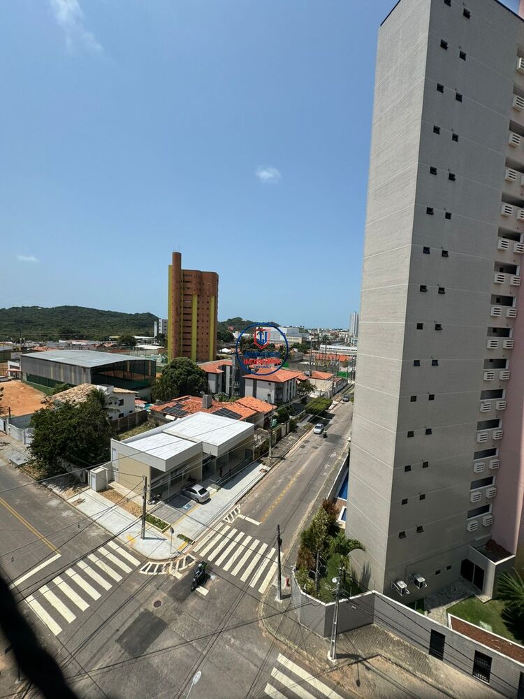 Apartamento à venda com 5 quartos, 217m² - Foto 4