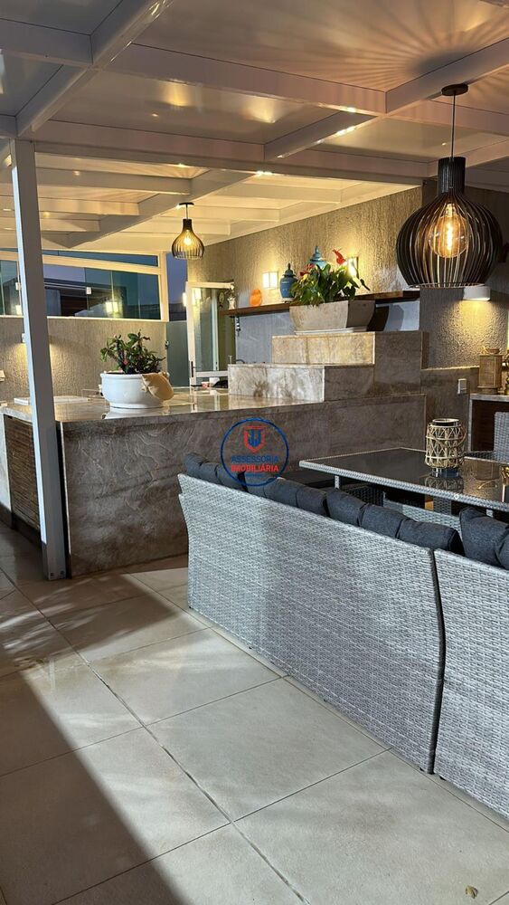 Cobertura à venda com 2 quartos, 165m² - Foto 1