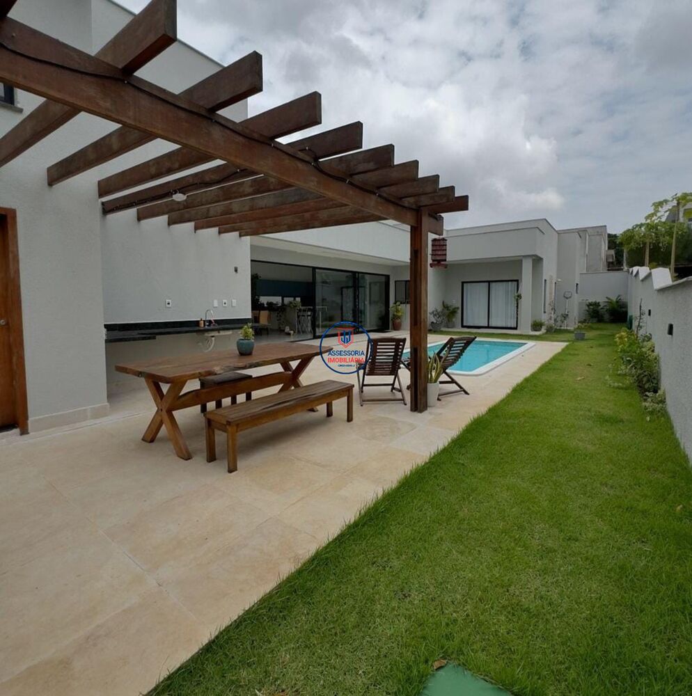 Casa à venda com 4 quartos, 250m² - Foto 8