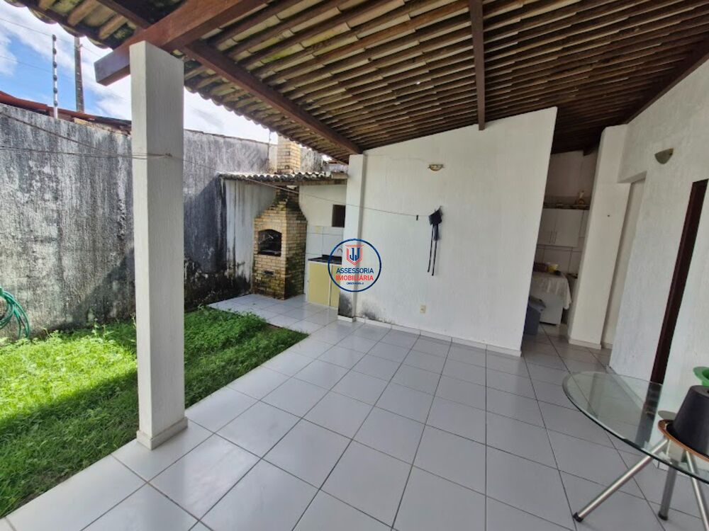 Casa à venda com 4 quartos, 200m² - Foto 8