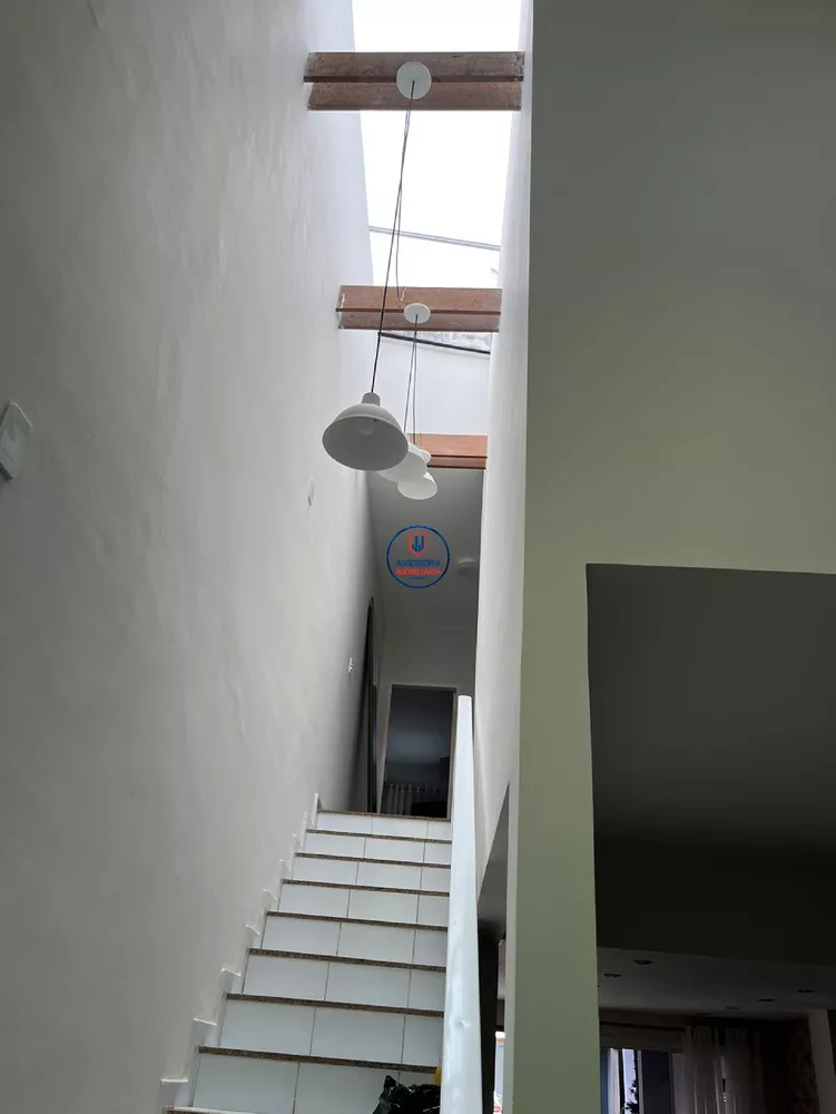 Casa, 4 quartos, 210 m² - Foto 11