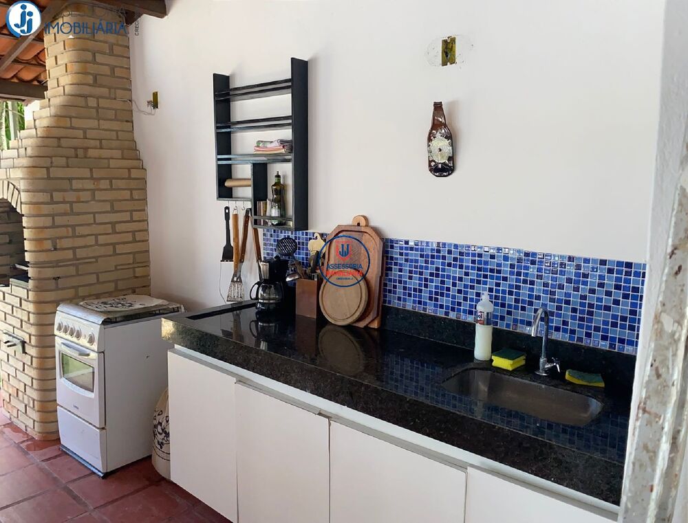 Casa à venda com 4 quartos, 300m² - Foto 4