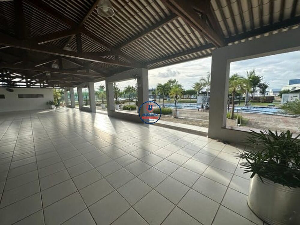 Casa à venda com 3 quartos, 208m² - Foto 4