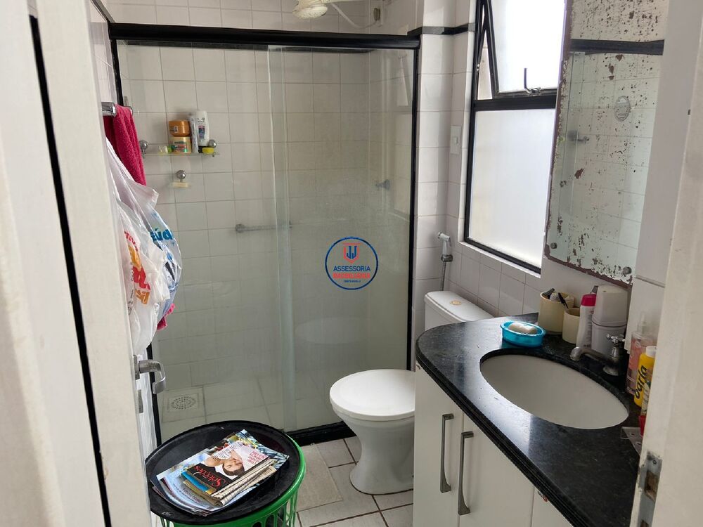Apartamento à venda com 4 quartos, 167m² - Foto 2