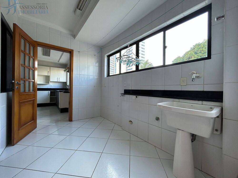 Apartamento à venda com 4 quartos, 178m² - Foto 5