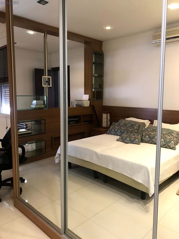 Casa à venda com 6 quartos, 760m² - Foto 21