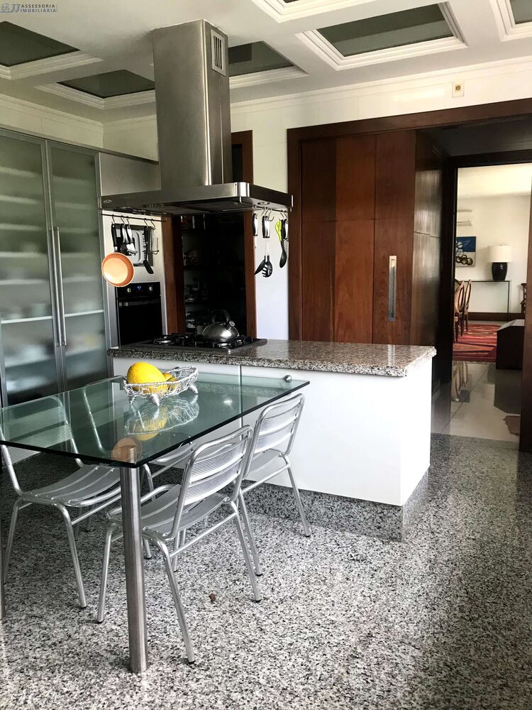 Casa à venda com 6 quartos, 760m² - Foto 31