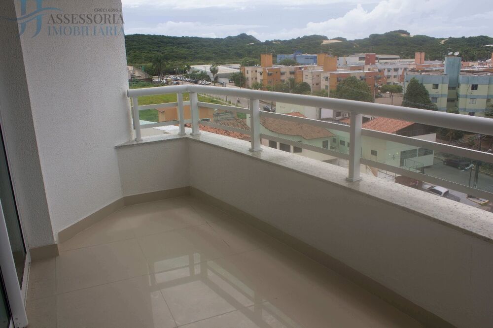 Apartamento à venda com 3 quartos, 141m² - Foto 2