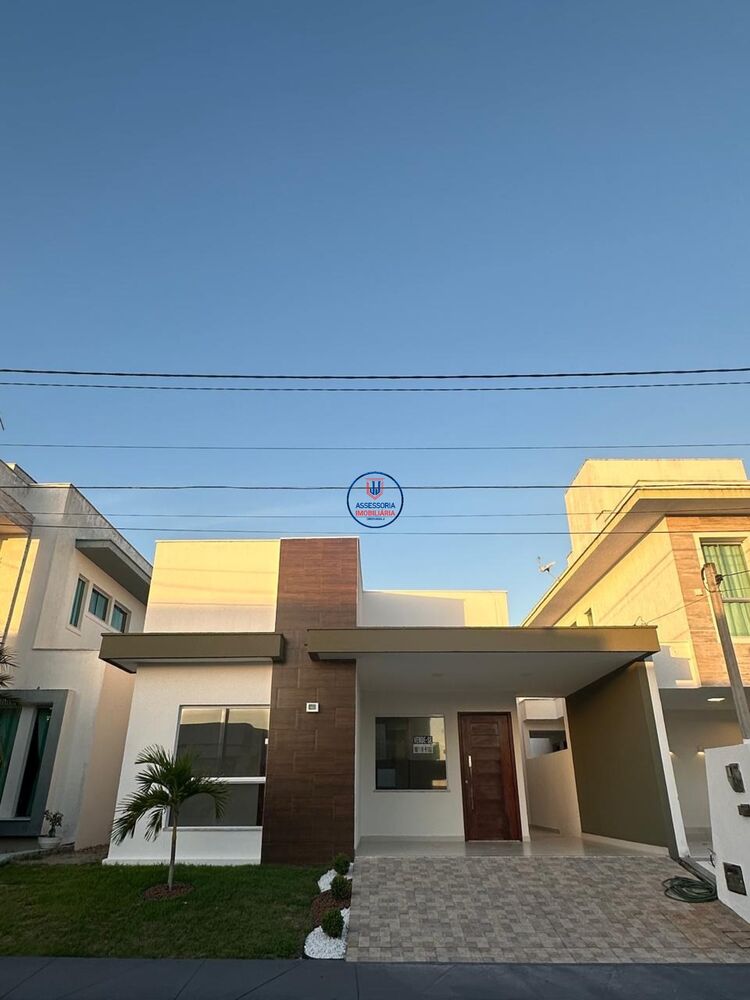Casa à venda com 3 quartos, 123m² - Foto 1