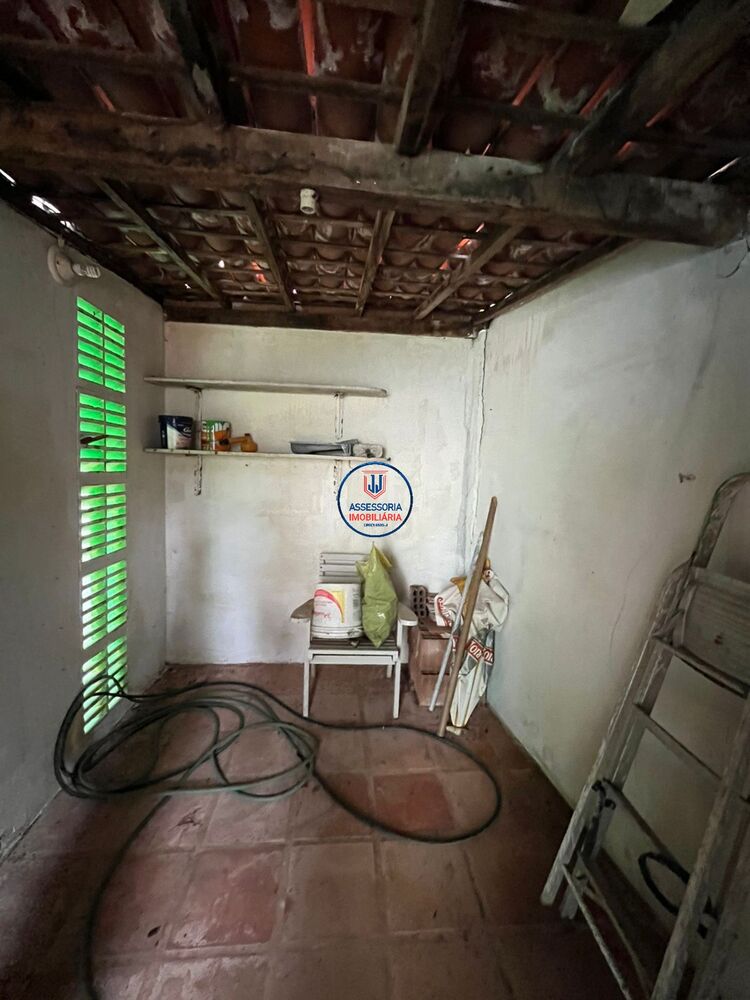 Casa à venda com 5 quartos, 200m² - Foto 16