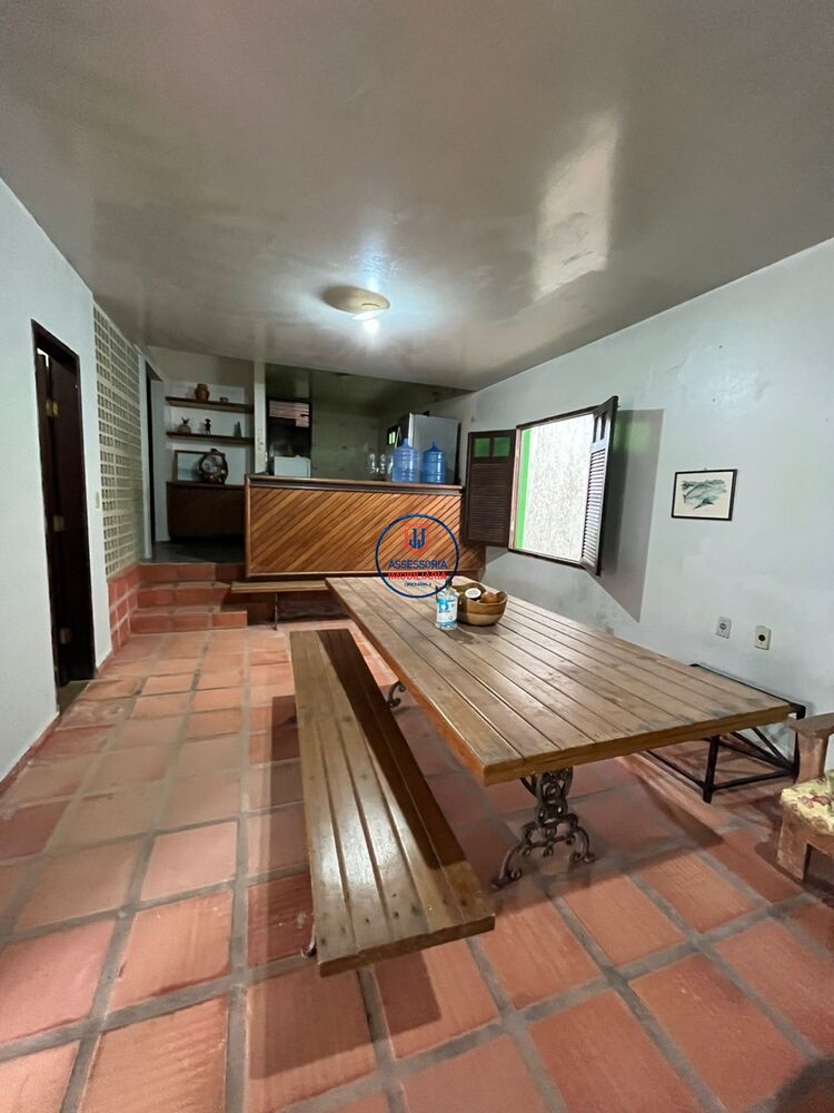 Casa à venda com 5 quartos, 200m² - Foto 11