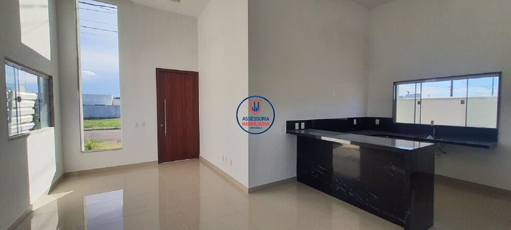 Casa à venda com 3 quartos, 120m² - Foto 1