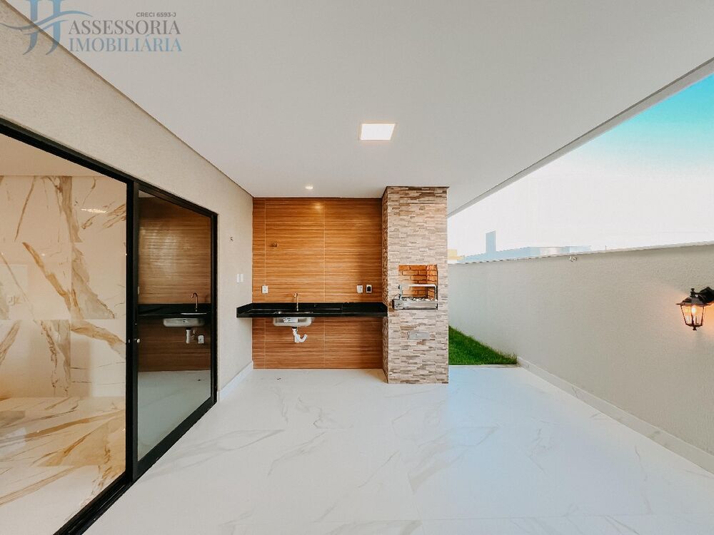 Casa à venda com 3 quartos, 142m² - Foto 2