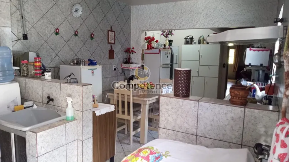 Casa, 3 quartos, 189 m² - Foto 2