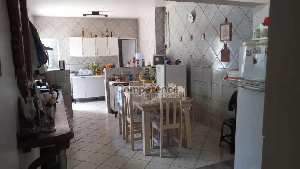 Casa, 3 quartos, 189 m² - Foto 3