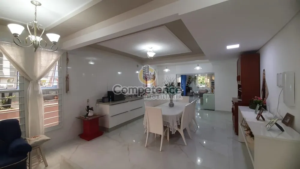 Casa, 3 quartos, 257 m² - Foto 3