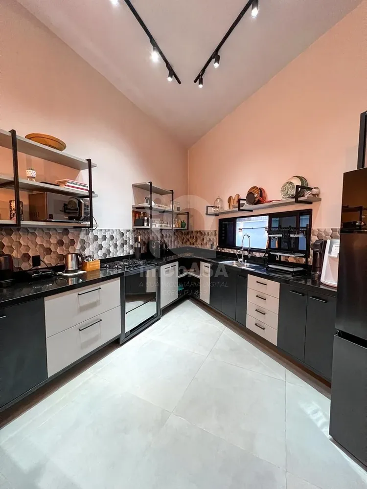 Casa, 3 quartos, 165 m² - Foto 4