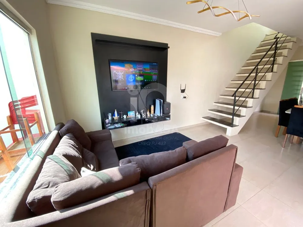 Casa, 3 quartos, 250 m² - Foto 2