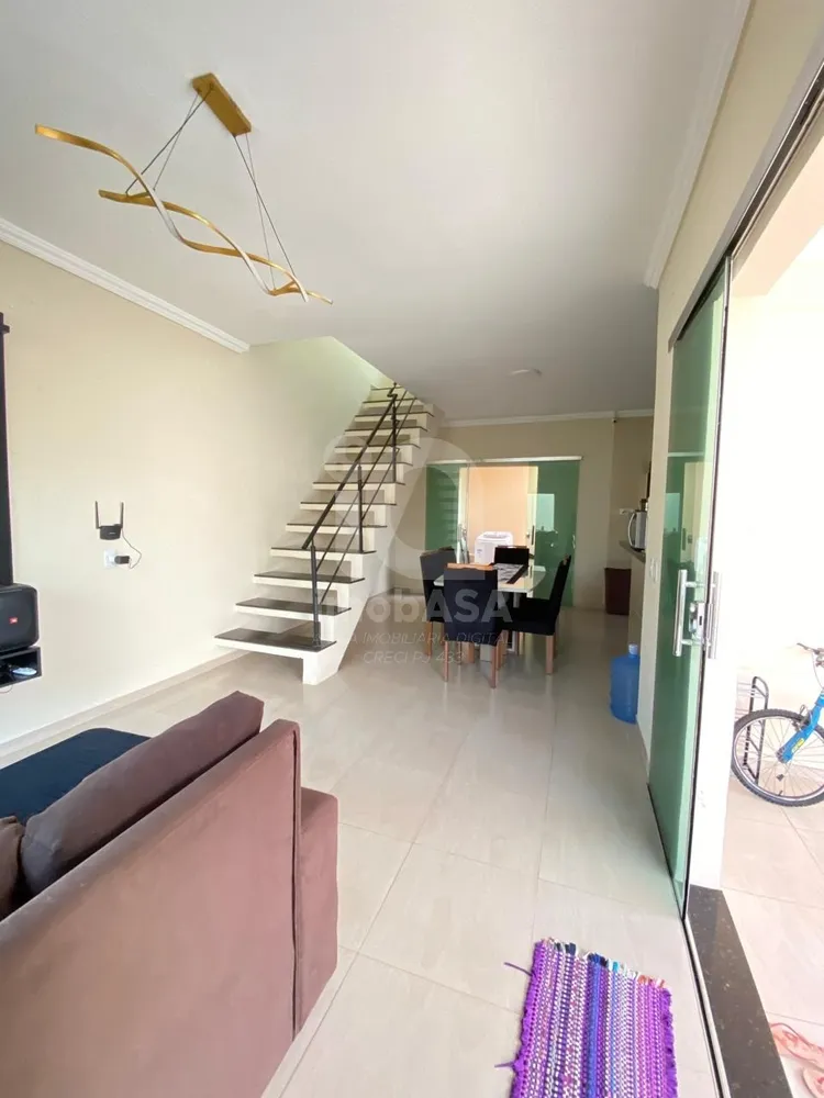 Casa, 3 quartos, 250 m² - Foto 4