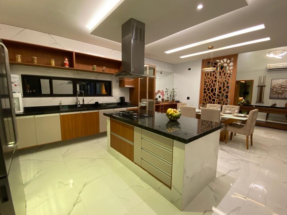 Casa, 3 quartos, 239 m² - Foto 1