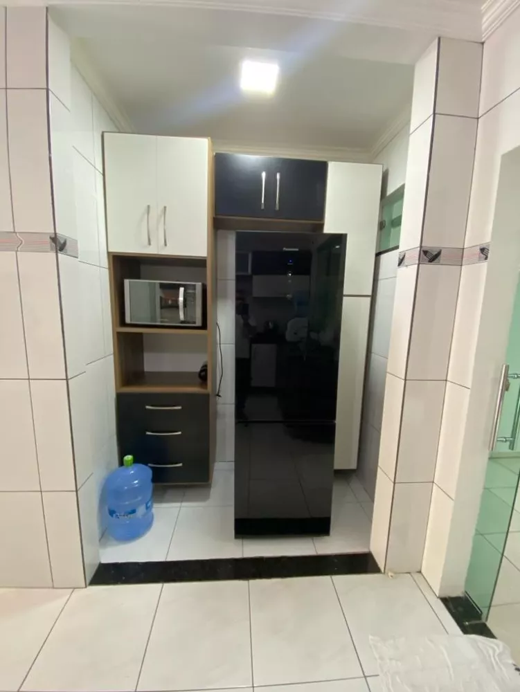 Casa à venda com 5 quartos, 200m² - Foto 15