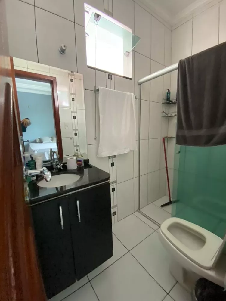 Casa à venda com 5 quartos, 200m² - Foto 11