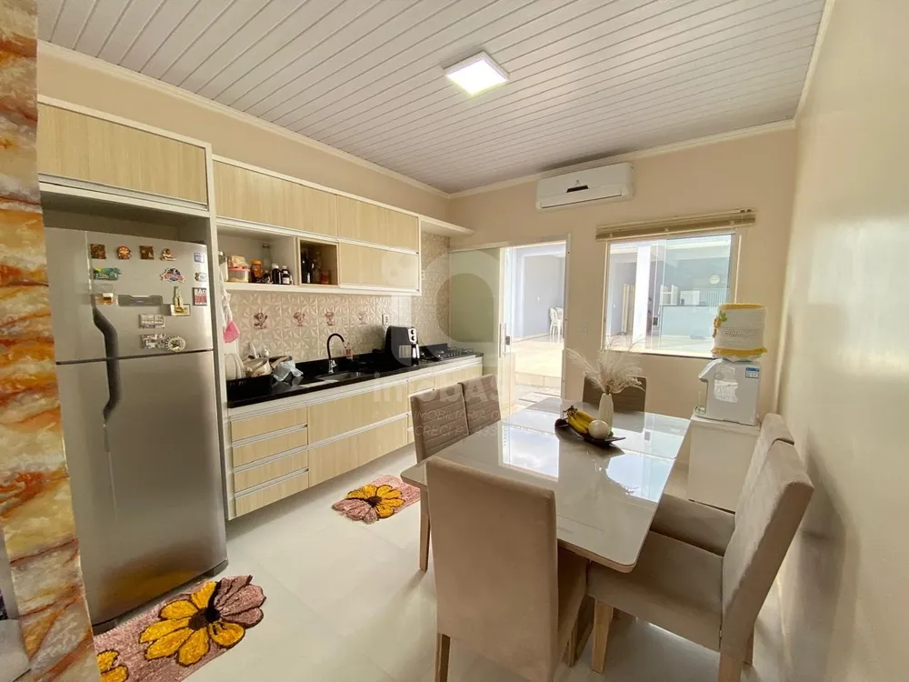 Casa, 2 quartos, 80 m² - Foto 1
