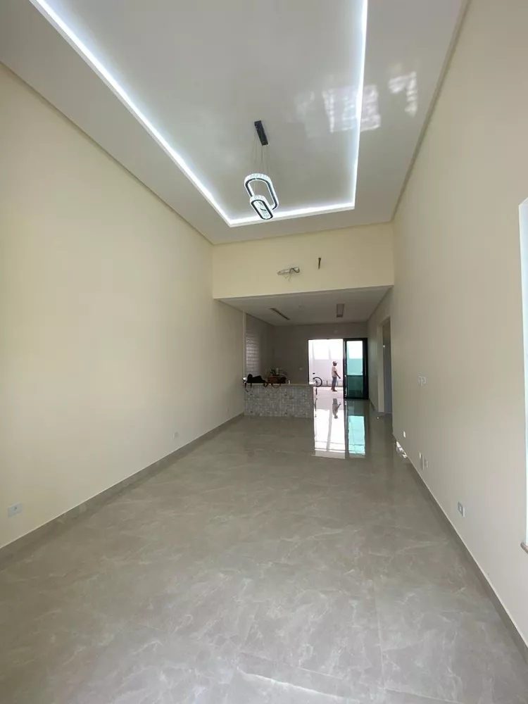 Casa à venda com 3 quartos, 180m² - Foto 2