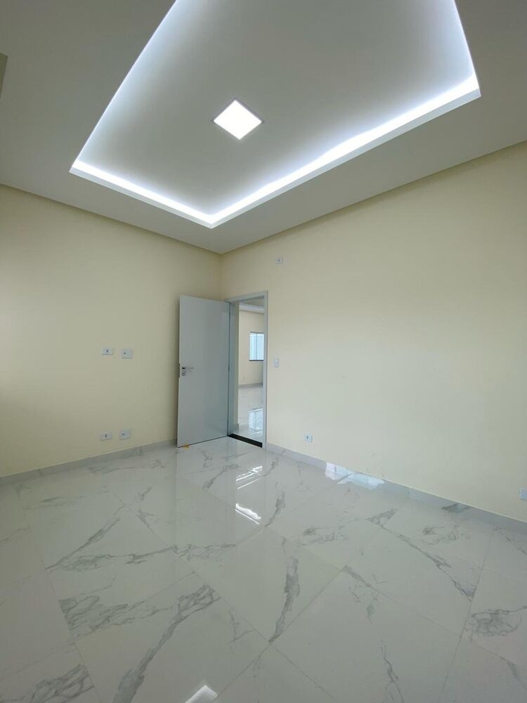 Casa à venda com 3 quartos, 180m² - Foto 4