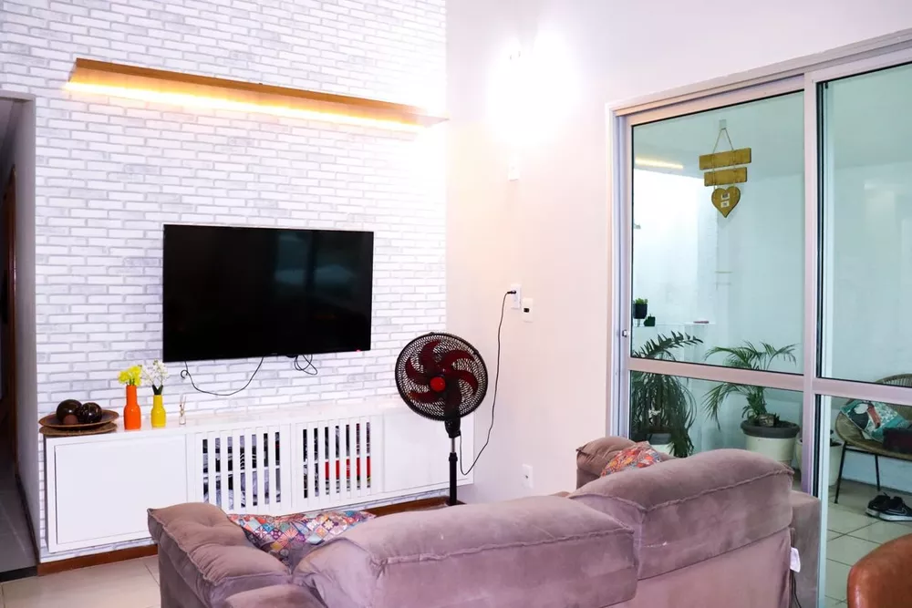 Casa à venda com 3 quartos, 91m² - Foto 4