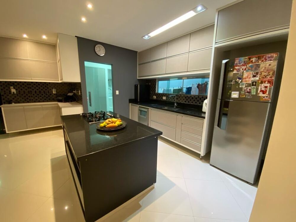 Casa à venda com 4 quartos, 403m² - Foto 3