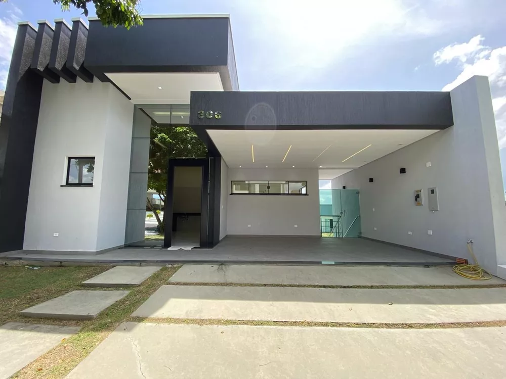 Casa à venda com 4 quartos, 300m² - Foto 1