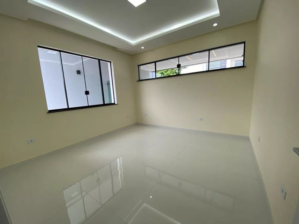 Casa à venda com 4 quartos, 300m² - Foto 4