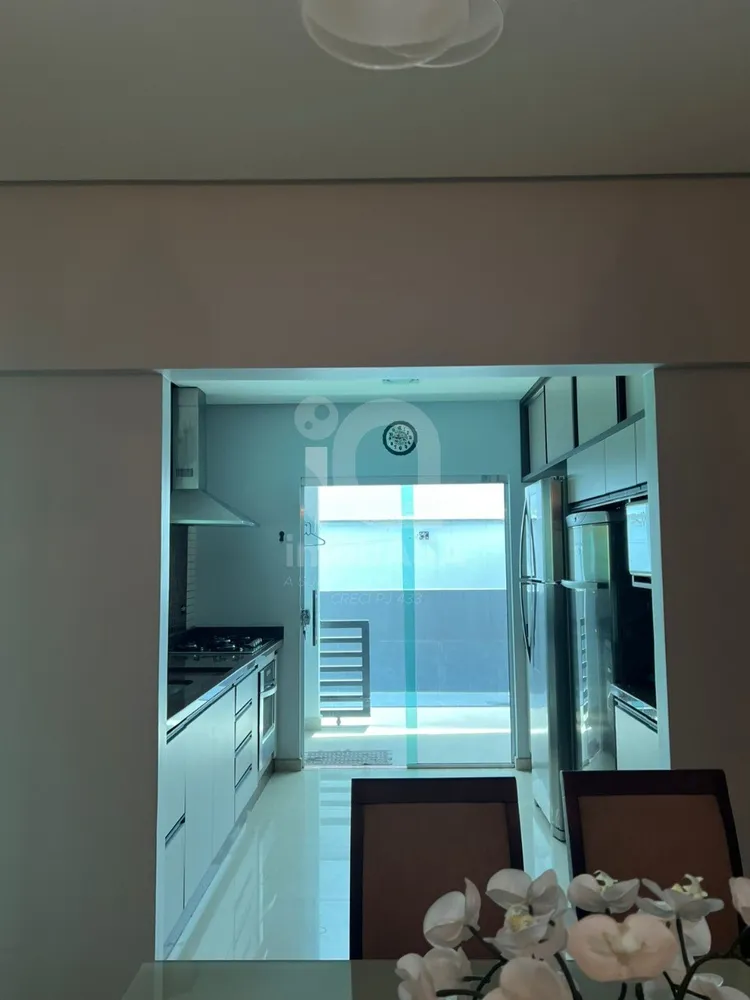 Casa, 3 quartos, 280 m² - Foto 2