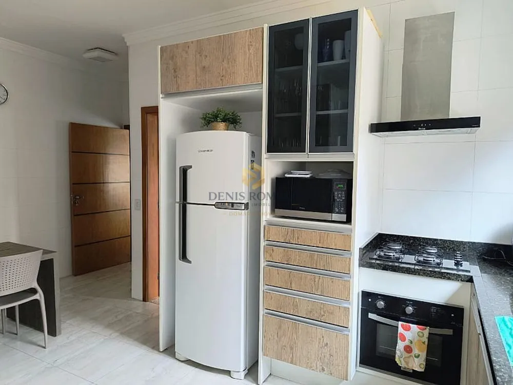 Casa, 3 quartos, 230 m² - Foto 4
