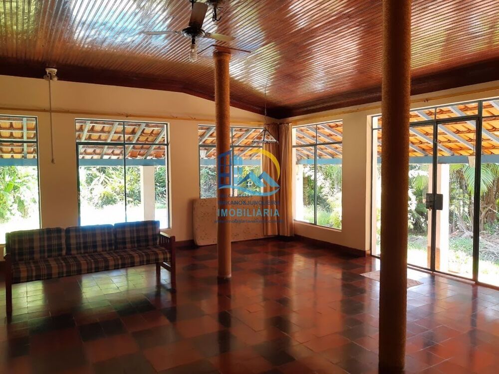 Casa à venda com 2 quartos, 2412M2 - Foto 3