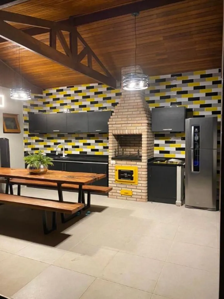Sobrado, 4 quartos, 390 m² - Foto 1