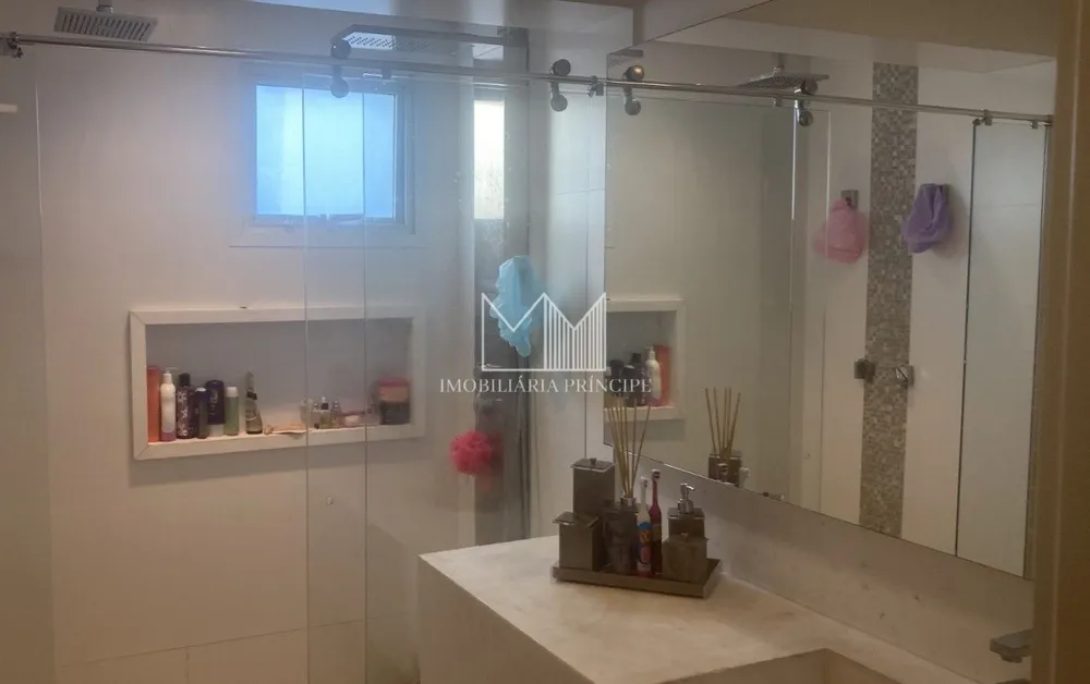 Apartamento, 3 quartos, 213 m² - Foto 1