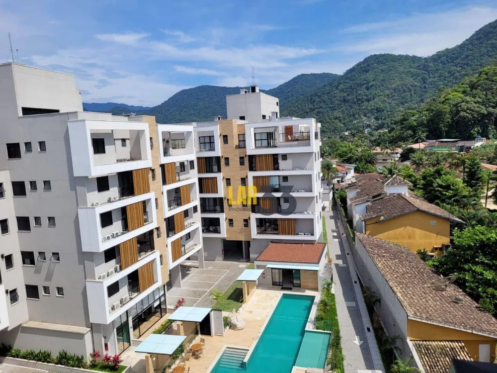 Cobertura, 3 quartos, 196 m² - Foto 2