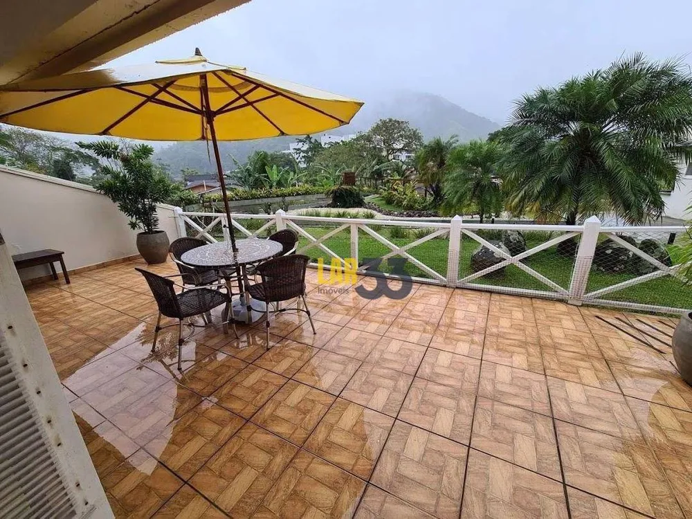 Apartamento, 3 quartos, 140 m² - Foto 1
