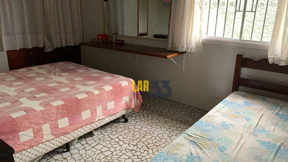 Casa, 5 quartos, 225 m² - Foto 3