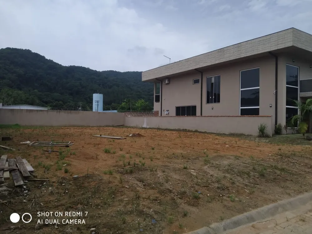 Loteamento e Condomínio, 500 m² - Foto 1