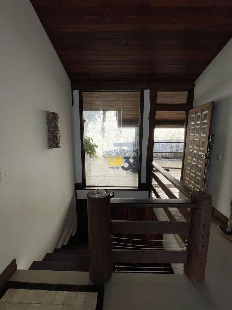 Casa, 6 quartos, 260 m² - Foto 3