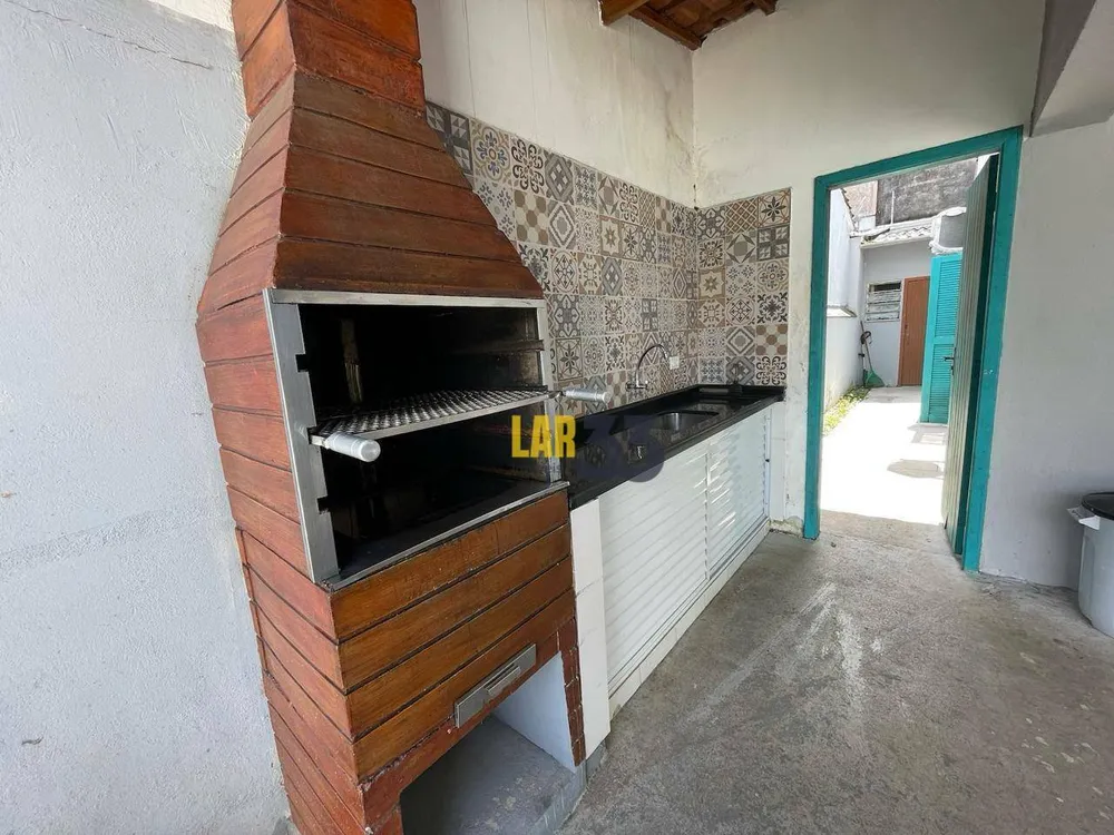 Casa, 3 quartos, 195 m² - Foto 2