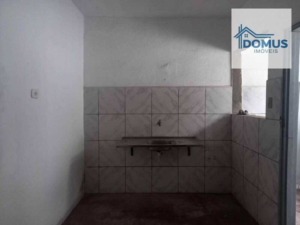 Casa à venda com 3 quartos, 220m² - Foto 8