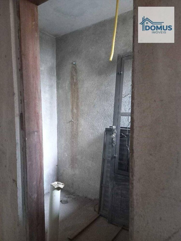 Casa à venda com 3 quartos, 220m² - Foto 5