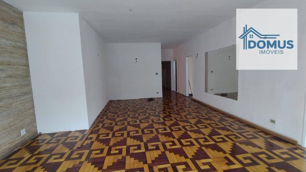 Casa, 3 quartos, 200 m² - Foto 1