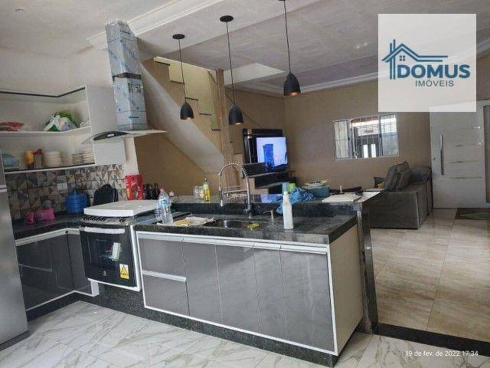 Sobrado, 3 quartos, 190 m² - Foto 1