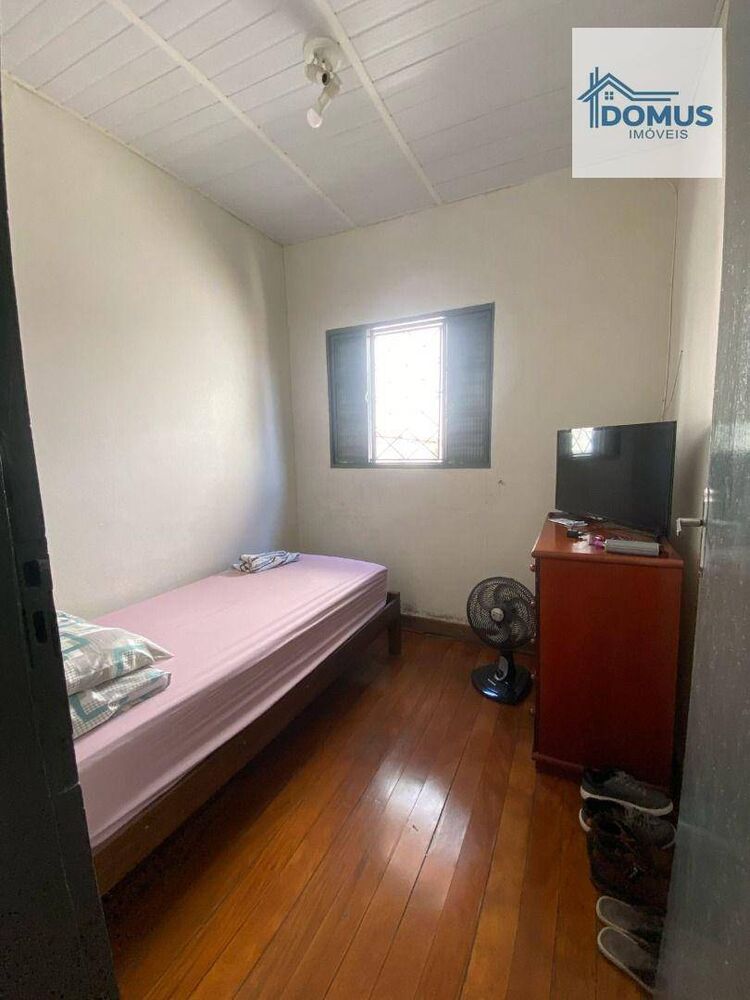 Casa à venda com 3 quartos, 146m² - Foto 2